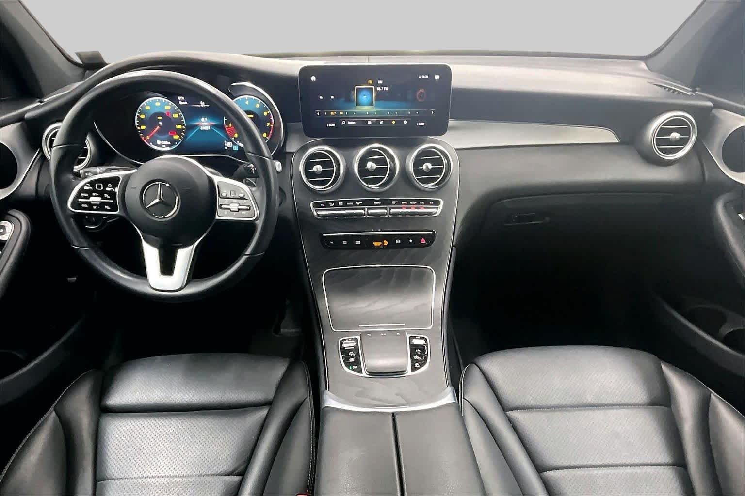 Used 2022 Black Mercedes-Benz GLC 300 image 15
