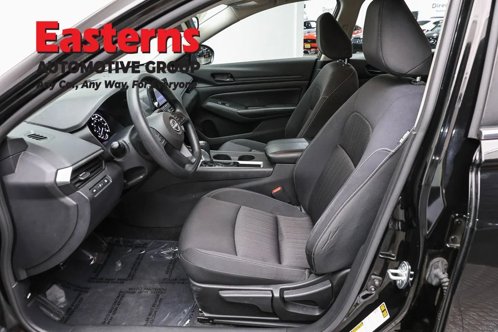 Used 2023 Black Nissan 2.5 S image 13
