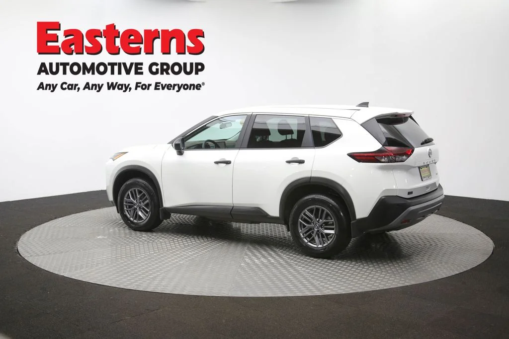 Used 2023 White Nissan S image 64