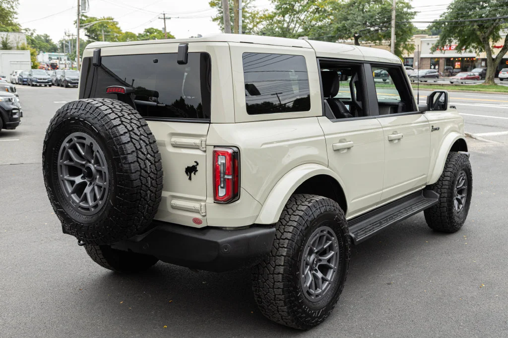 Used 2025 Beige Ford Outer Banks image 4