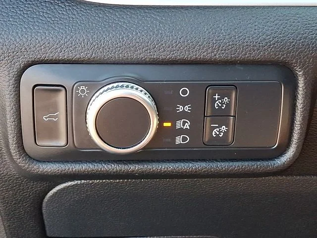 Used 2021 Black Ford XLT image 28