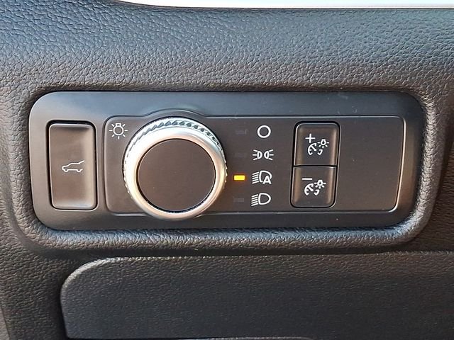 Used 2021 Black Ford XLT image 28