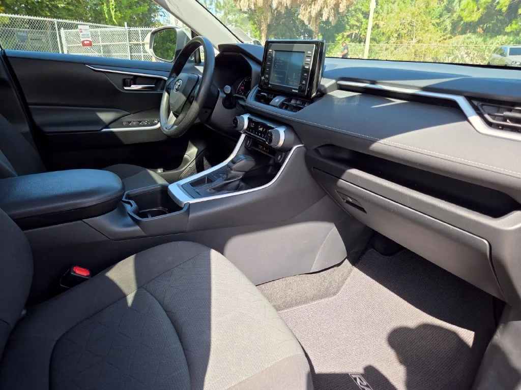 Used 2022 Gray Toyota XLE image 13