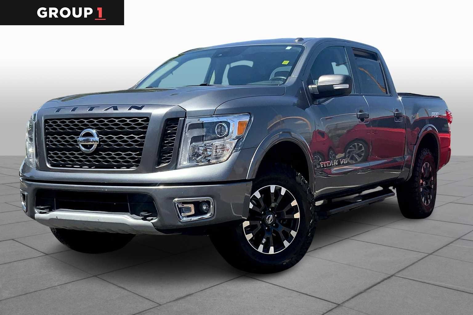 2019 Nissan Titan PRO-4X 4X4 Crew Cab's photo