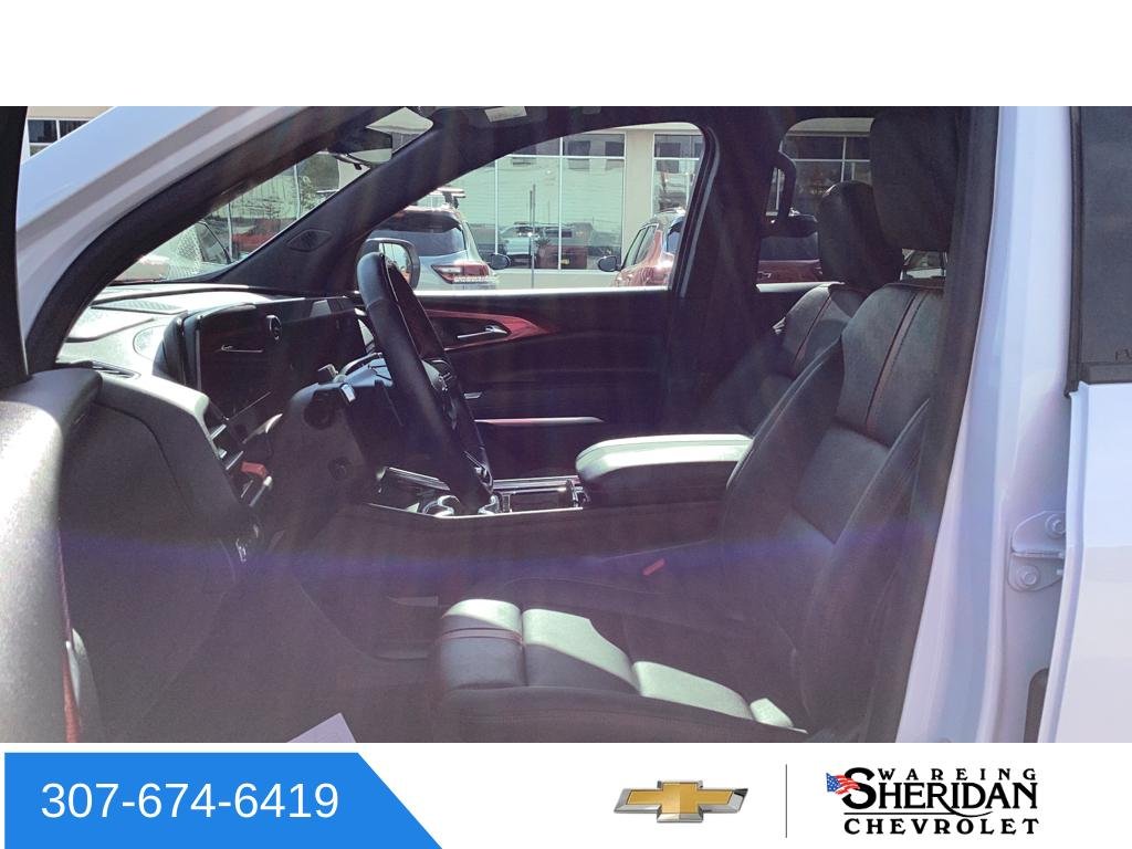 Used 2026 Polar White Tricoat Chevrolet RS image 27