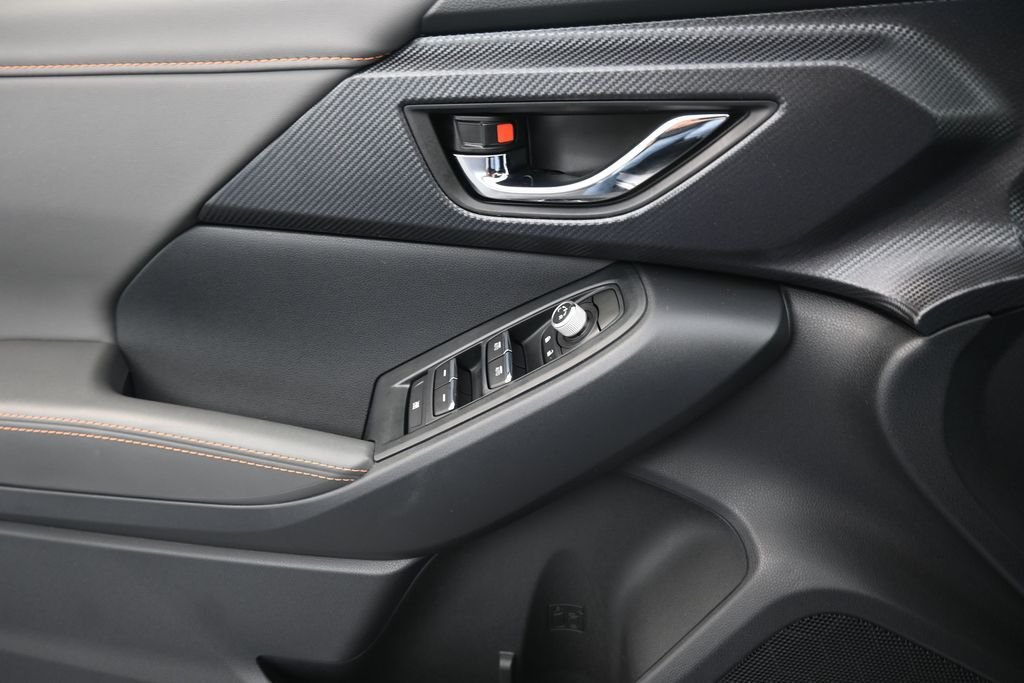 Used 2026 Ice Silver Metallic Subaru Limited image 12