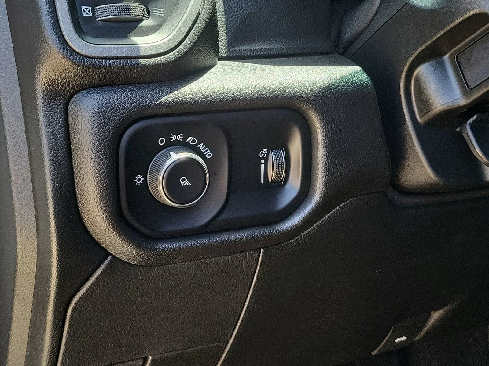 2024 RAM Ram 3500 Pickup Tradesman - Photo 17