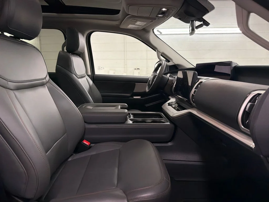 2025 Ford Expedition Active - Photo 32
