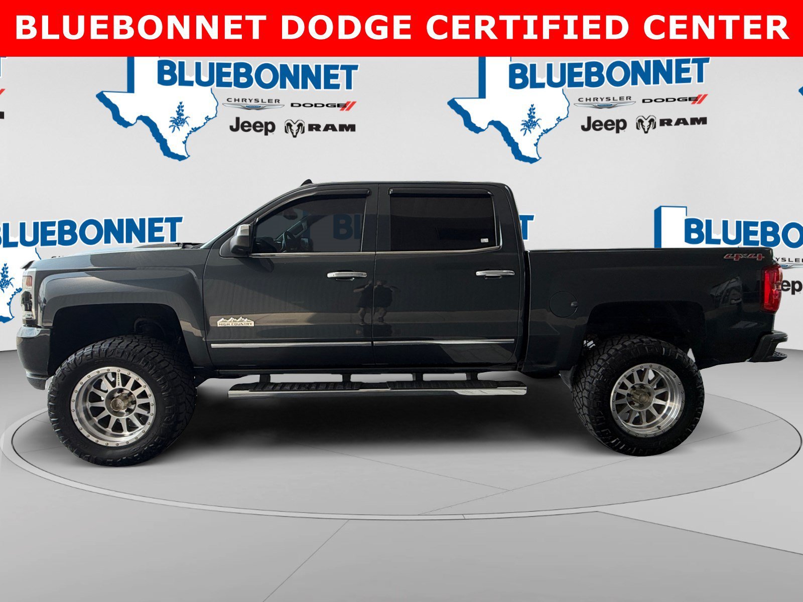 Used 2017 Graphite Metallic Chevrolet High Country image 8