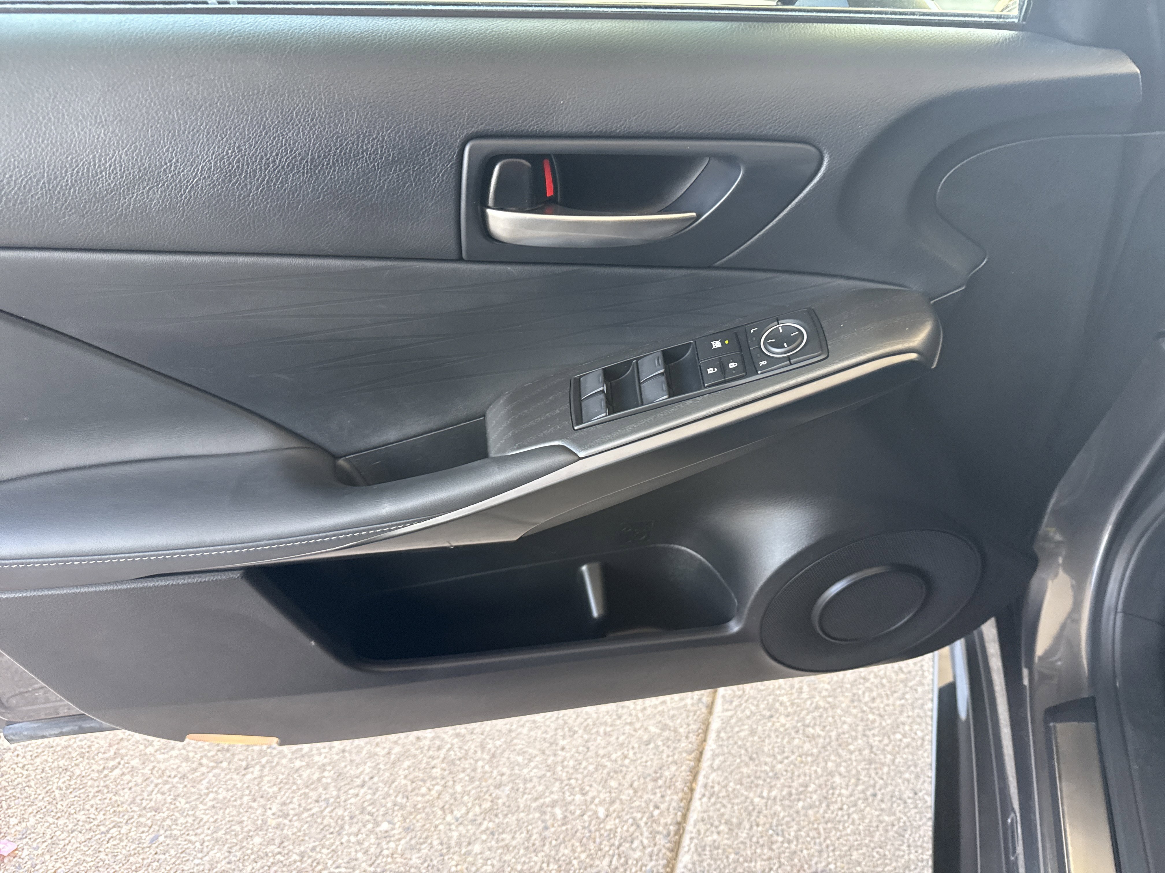 Used 2022  Lexus IS 350 F SPORT image 24
