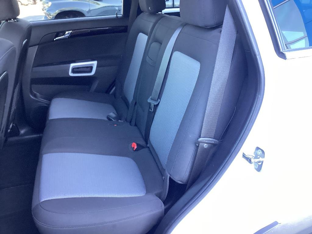 Used 2014 Arctic Ice Chevrolet LS image 13