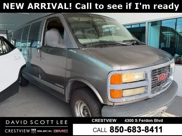 Used 2001 Dark Bronzemist Metallic GMC Base image 1