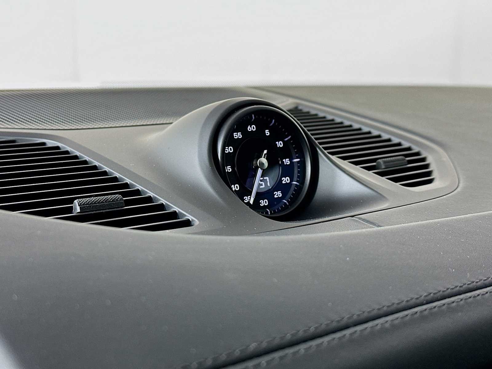 2026 Porsche Cayenne Coup E-Hybrid - Photo 34