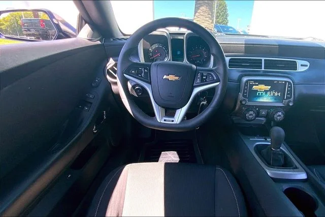 Used 2015 Velvet Chevrolet SS image 5