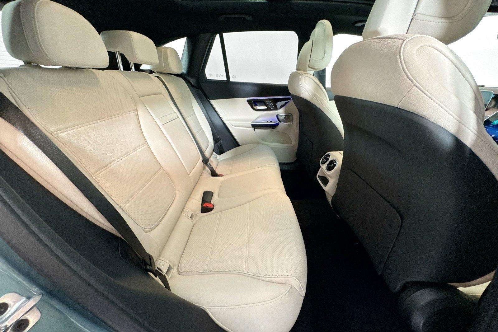 New 2026 Verde Silver Metallic Mercedes-Benz GLC 300 image 25