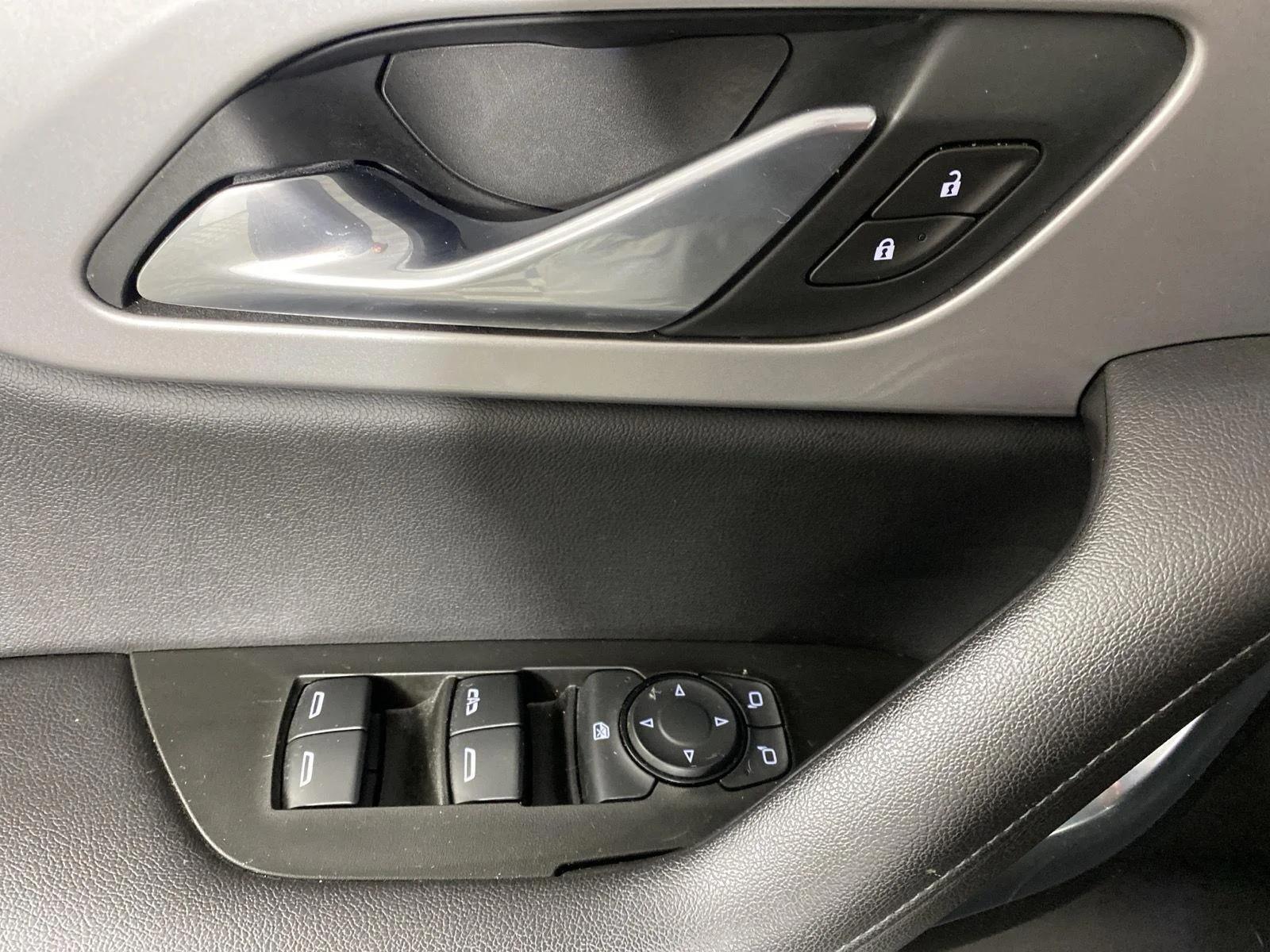 Used 2021 IRON GRAY METALLIC Chevrolet LT image 12