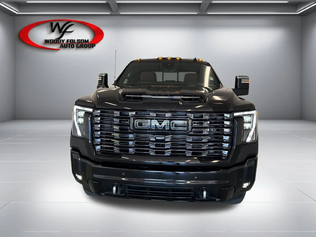 New 2026 Onyx Black GMC Denali Ultimate image 2