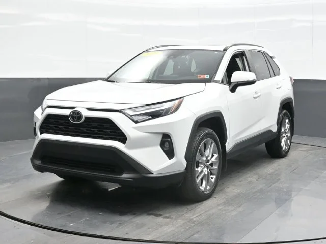 2023 Toyota RAV4 XLE Premium