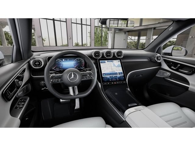 New 2026 Polar White Mercedes-Benz GLC 300 image 3