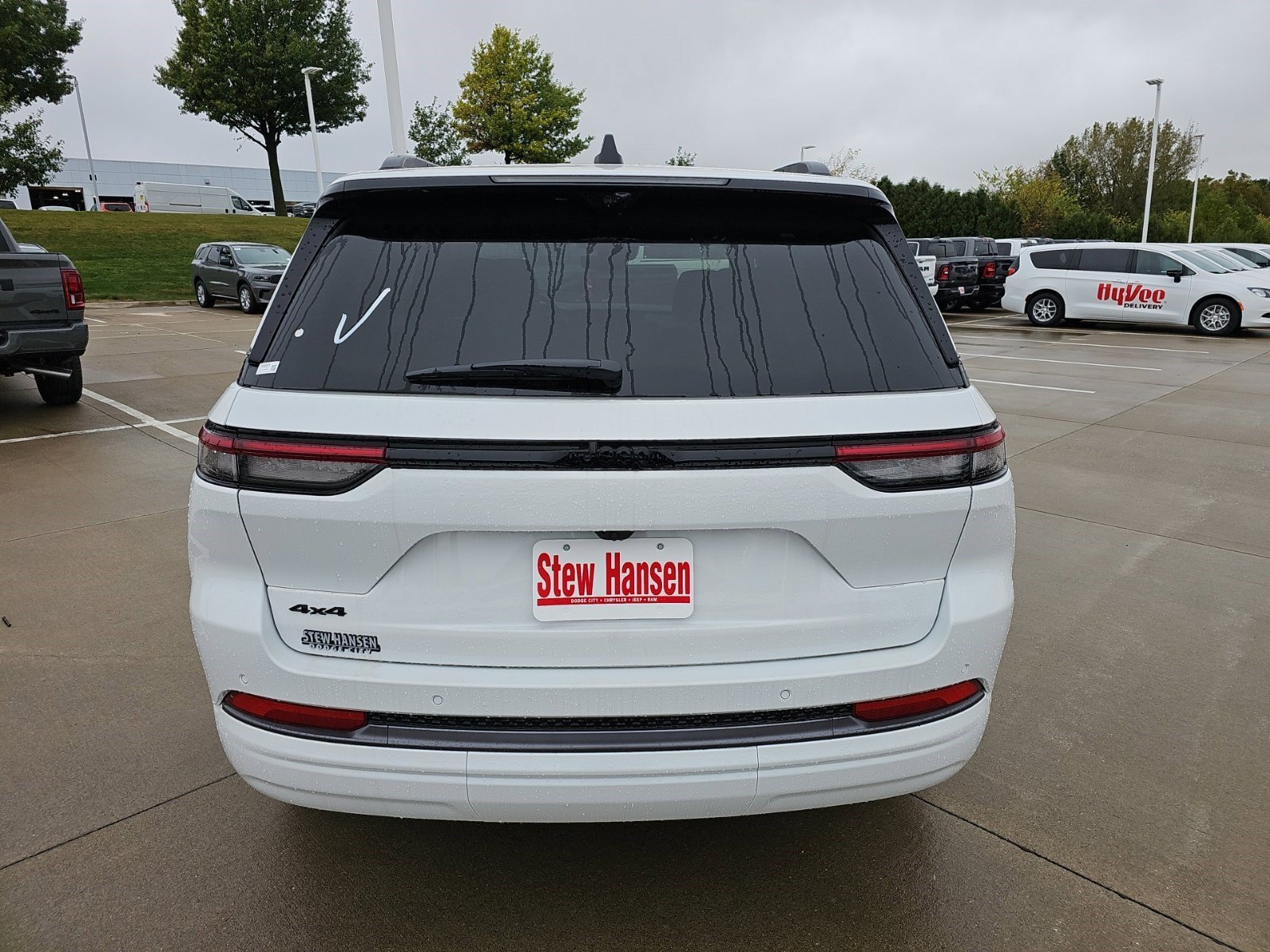New 2027 Bright White Clearcoat Jeep Limited Reserve image 4
