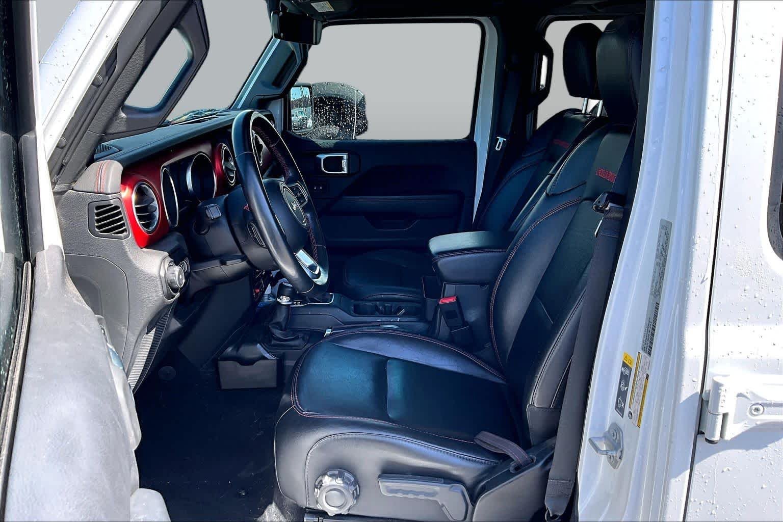 Used 2021 Bright White Clearcoat Jeep Unlimited Rubicon image 7