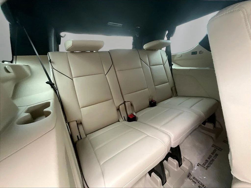 Used 2024 Crystal White Tricoat Cadillac Premium Luxury image 25