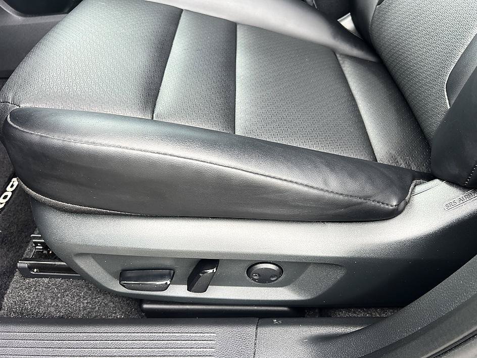 Used 2023 Gun Metallic Nissan SV image 22