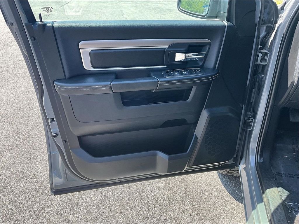 Used 2022 Ceramic Gray Clearcoat Ram Warlock image 9