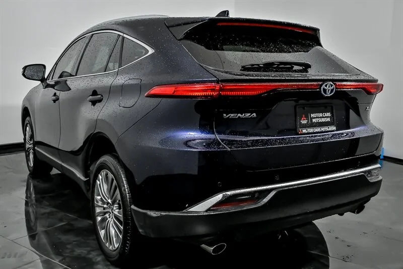 Used 2024 Blueprint Toyota XLE image 8