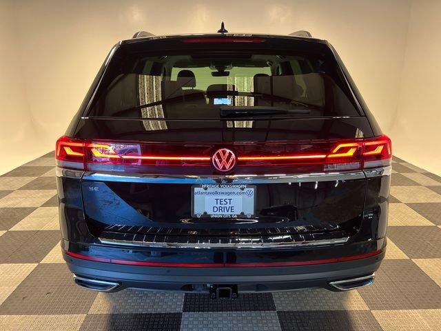 New 2026 Black Volkswagen 2.0T SE w/Technology image 4