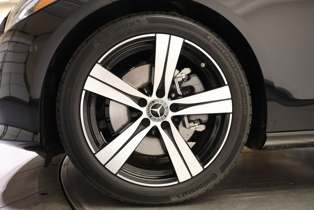 Used 2026 Obsidian Black Metallic Mercedes-Benz C 300 image 11