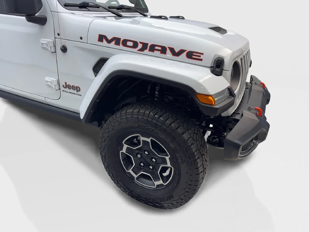 Used 2023 White Jeep Mojave image 21