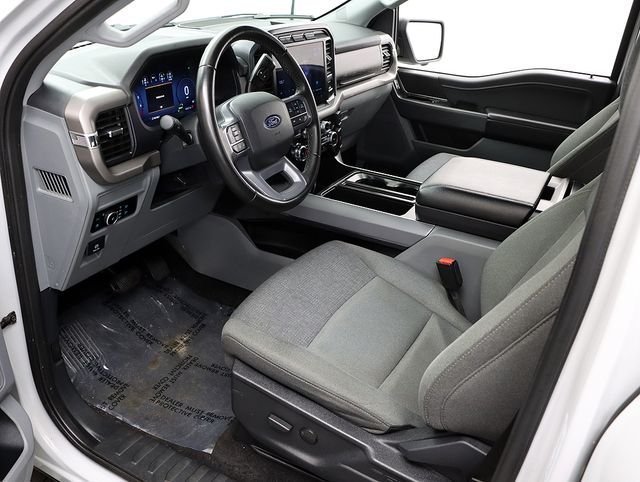 Used 2024 Avalanche Ford XLT image 10