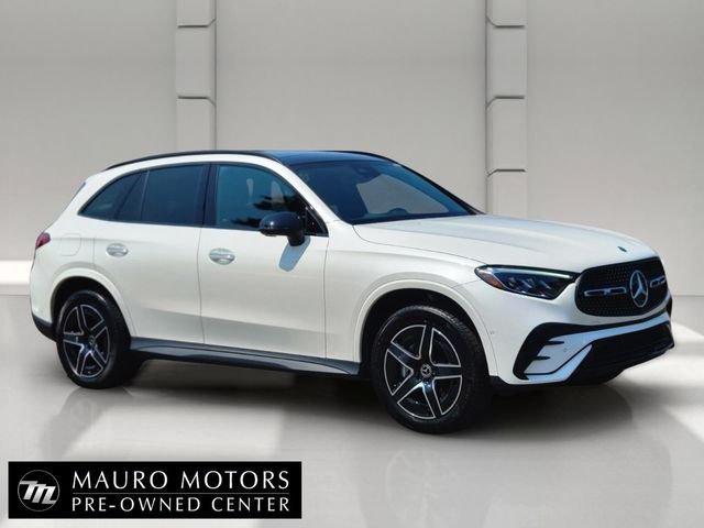 Certified Used 2023  Mercedes-Benz GLC 300 image 1