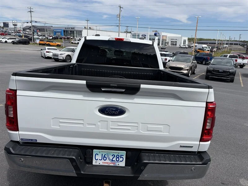 Used 2022 White Ford XLT image 13