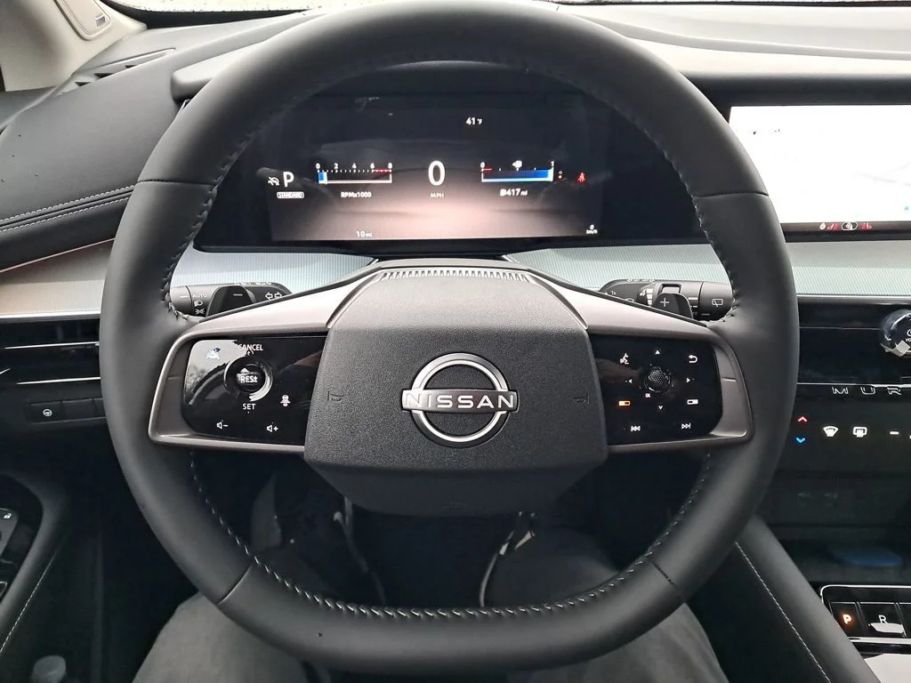 New 2026 White Nissan SL image 27