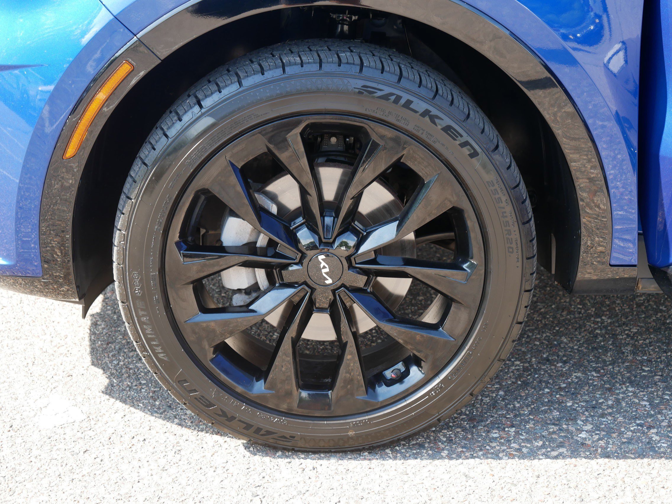 Certified Used 2023 Sapphire Blue Kia SX image 15