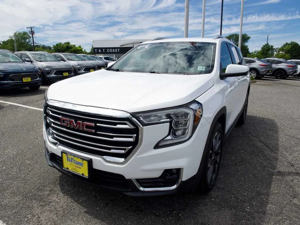 2022 GMC Terrain SLT FWD's photo