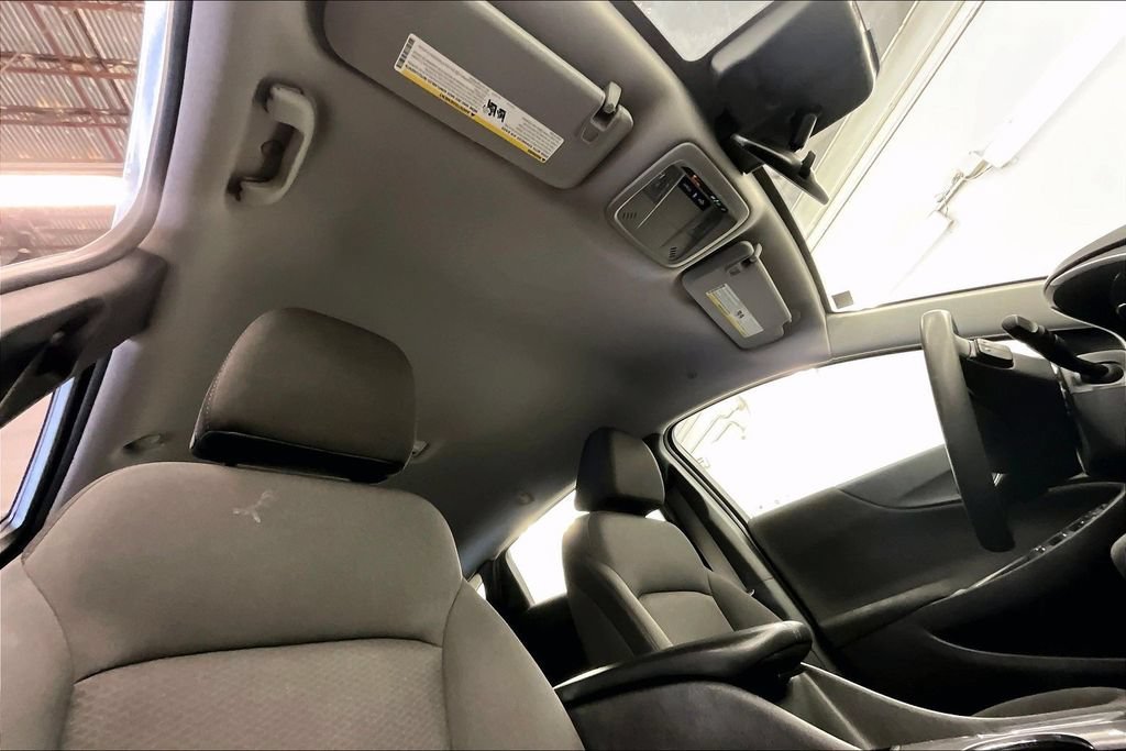 Used 2024 Summit White Chevrolet 1LT image 28