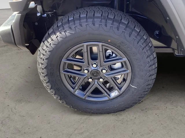 New 2026 Black Clearcoat Jeep 4-DOOR SPORT S image 15