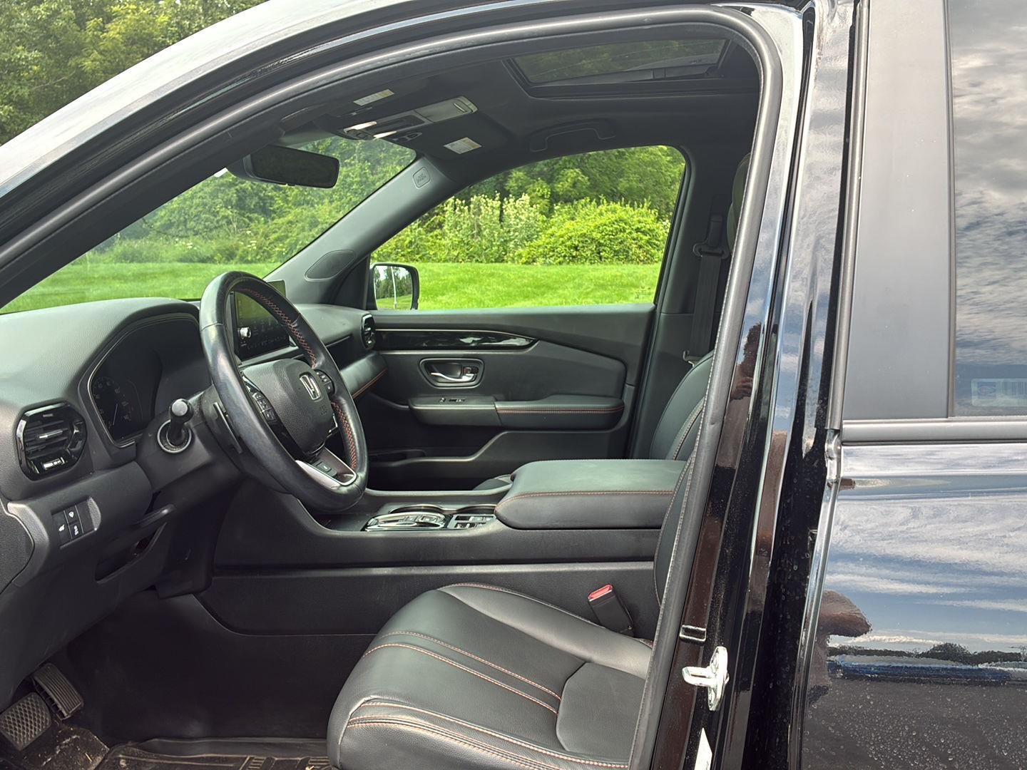 Used 2024 Crystal Black Pearl Honda TrailSport image 19