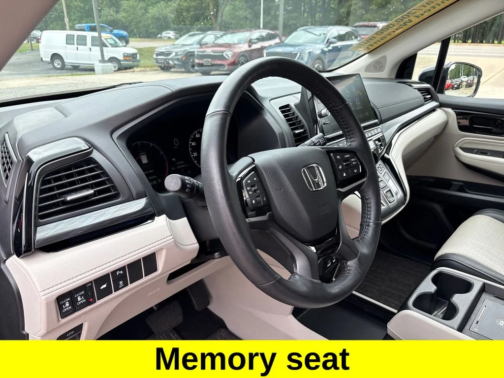 Used 2025 Silver Honda Elite image 19