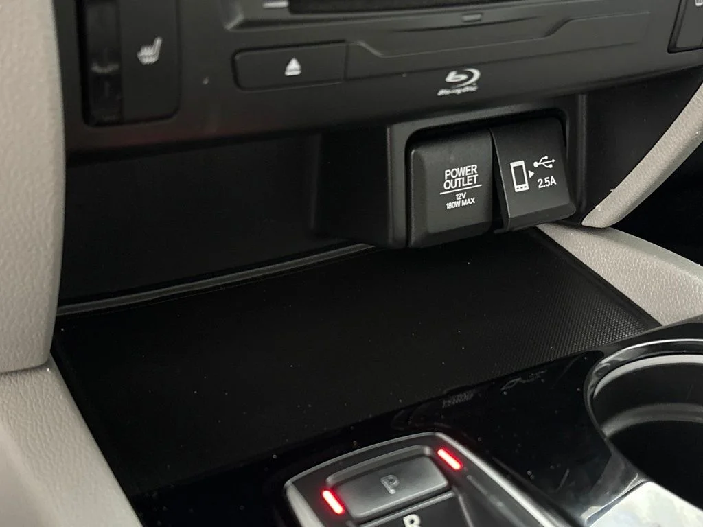 Used 2019 Blue Honda Touring image 46