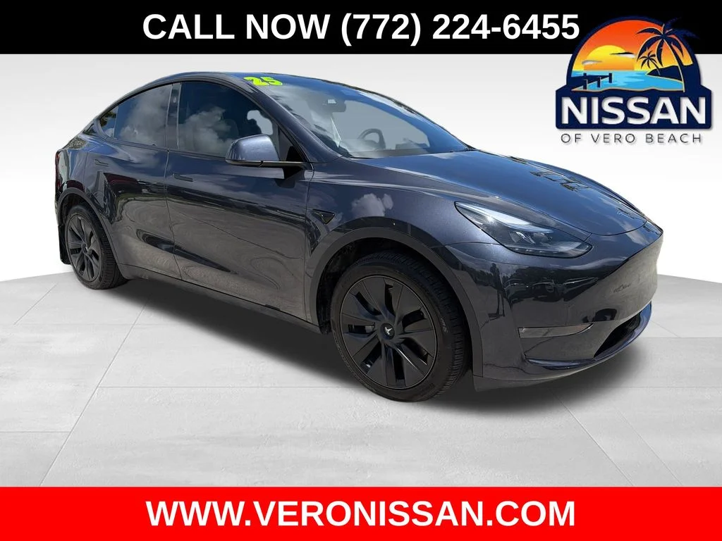 2025 Tesla Model Y Long Range Dual Motor All-Wheel Drive's photo