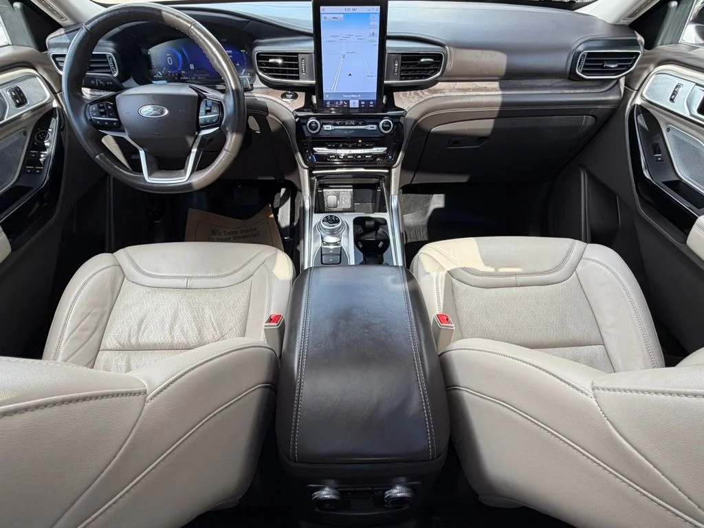 Used 2023 Red Ford Platinum image 12