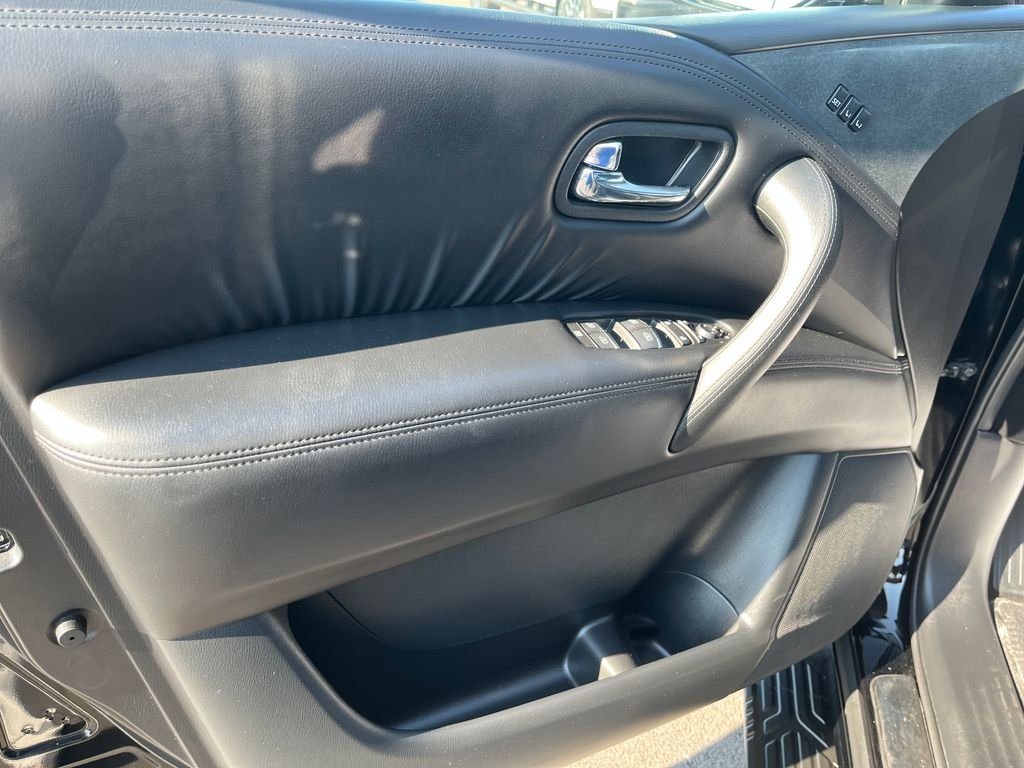 Used 2024 Black Nissan SL image 11