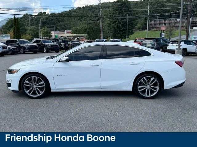 Used 2022 White Chevrolet LT image 8