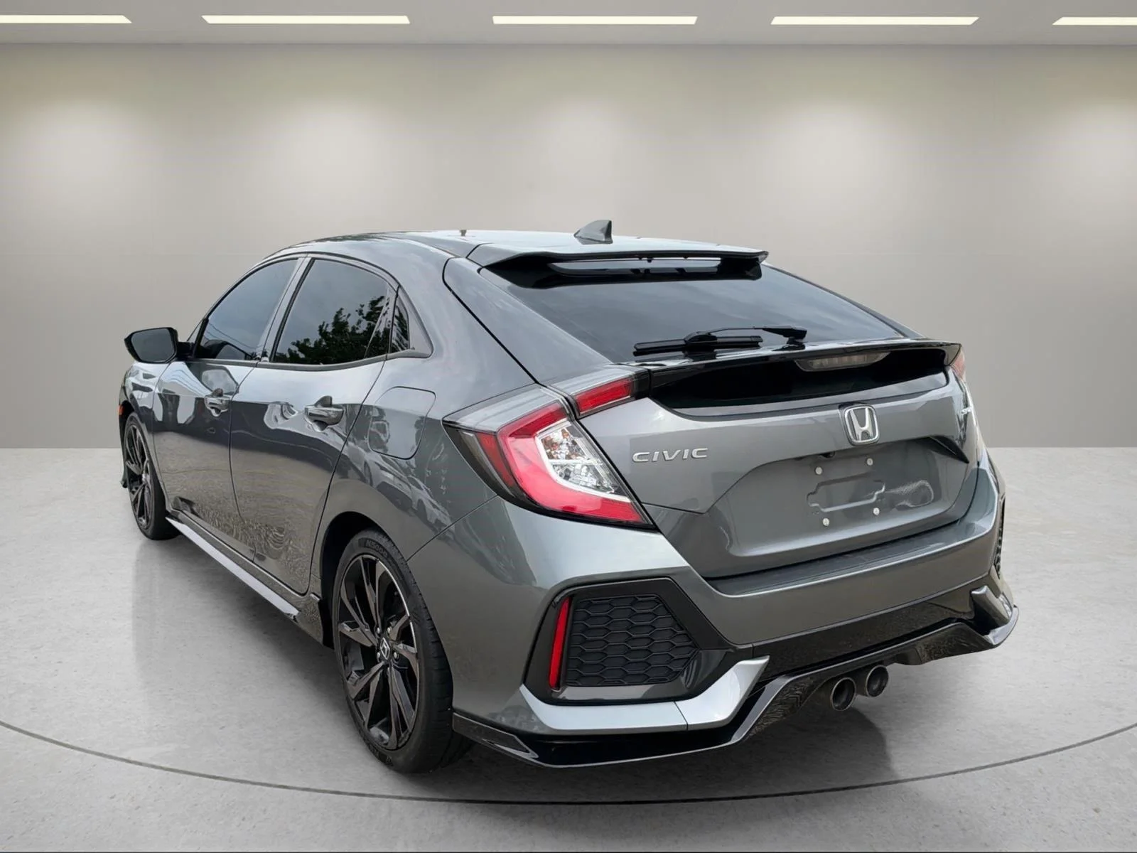 Used 2018 Polished Metal Metallic Honda Sport image 3
