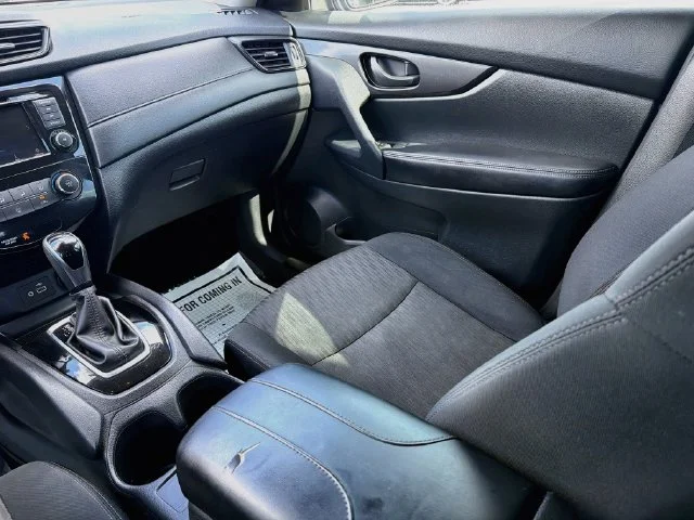 Used 2019 Black Nissan S image 22