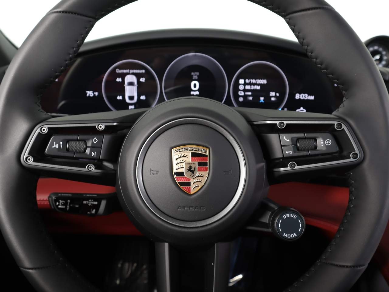 2025 Porsche Taycan Base - Photo 17
